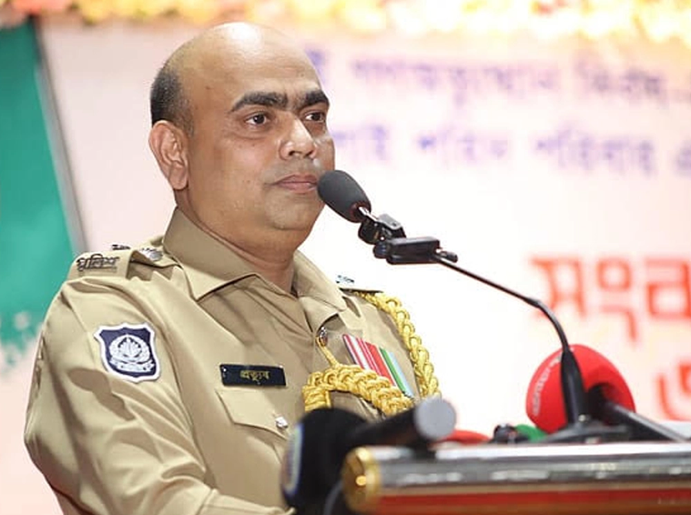 পূজামণ্ডপে মাদক-ইভটিজিং বরদাশত নয়: ফেনীর পুলিশ সুপার
