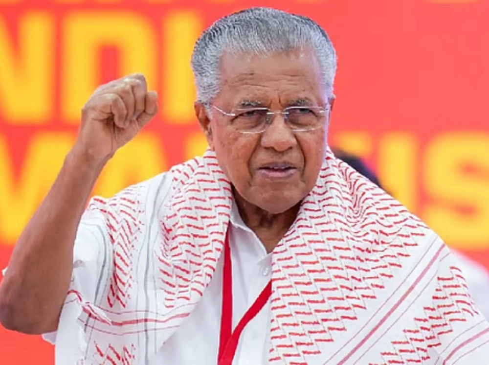 কেরালার সাবেক মুখ্যমন্ত্রী পিনারাই বিজয়ন আটক