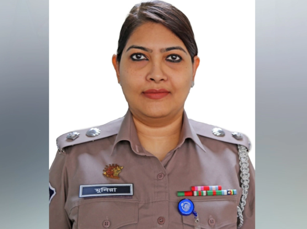 পুলিশ সদরদফতরের মিডিয়া বিভাগের নতুন এআইজি মুনিরা