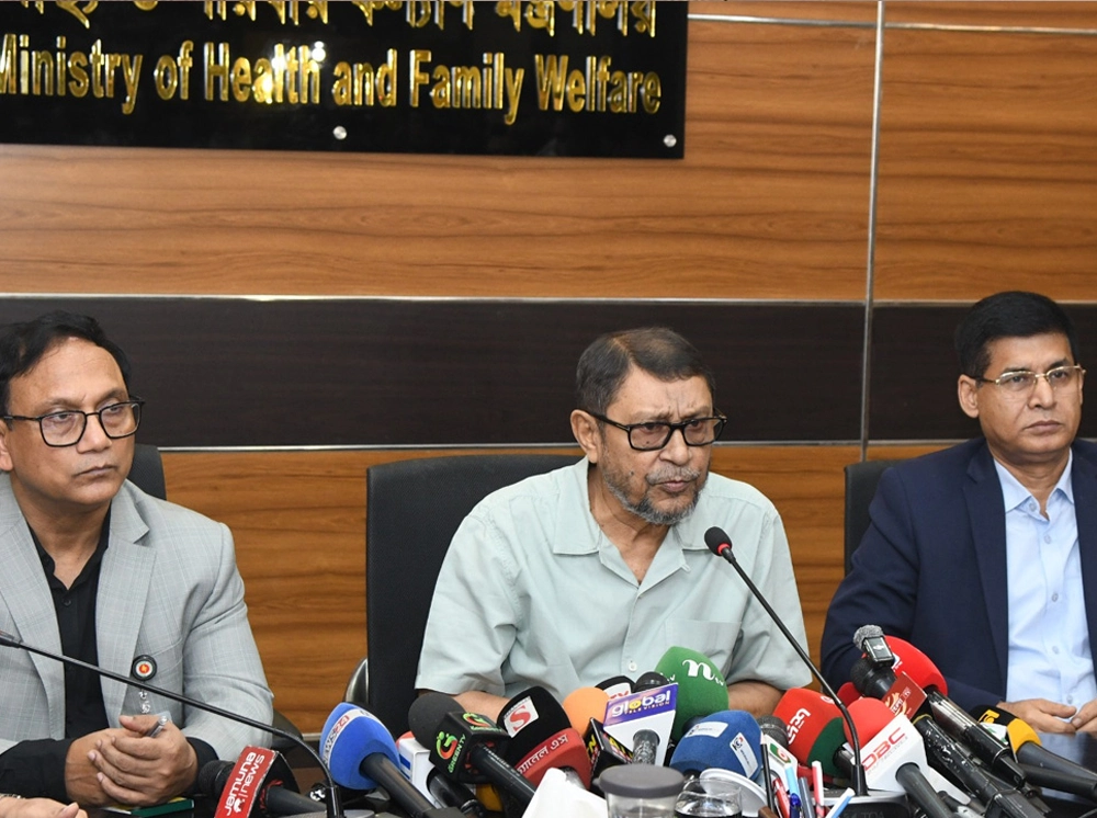 ক্যান্সার চিকিৎসাসেবা সম্প্রসারণে দেশে আসছে ১৭ রেডিওথেরাপি মেশিন
