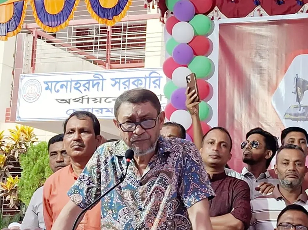 নারীদের স্বাস্থ্যসেবায় যুক্ত হবেন ২৫ হাজার মিডওয়াইফ: স্বাস্থ্যমন্ত্রী