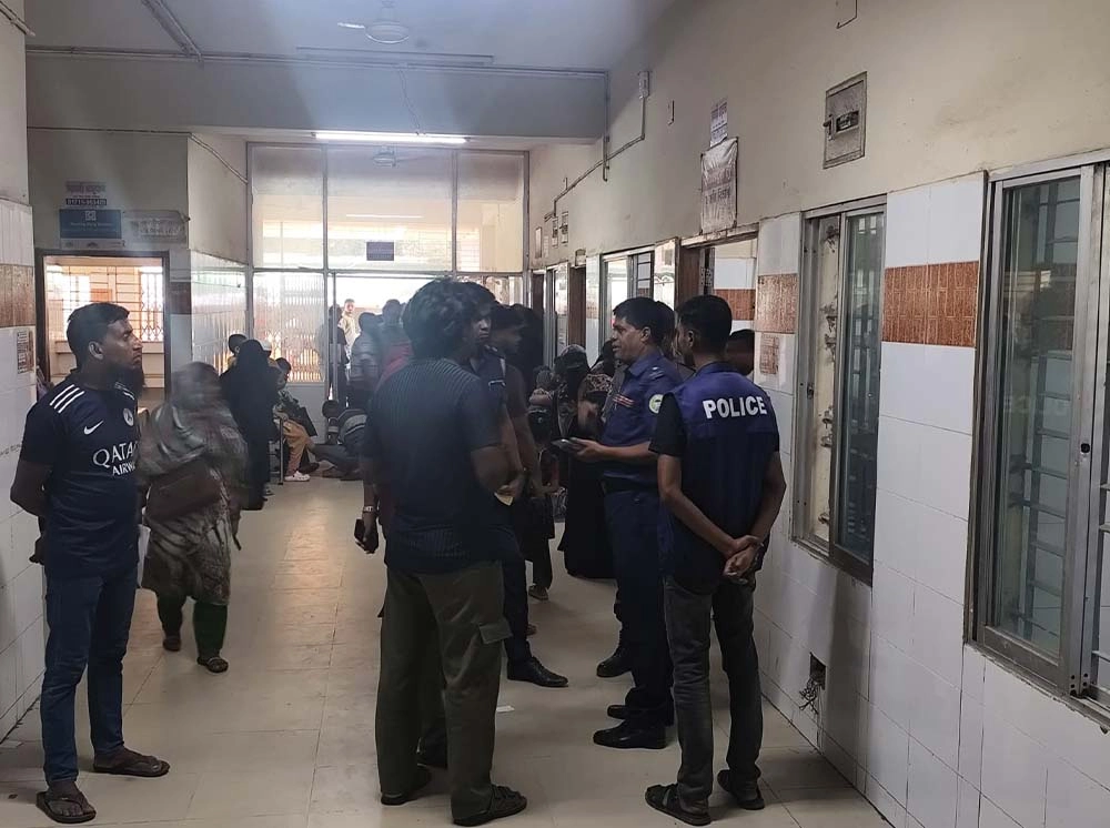 ভোলায় বিএনপি নেতাকে ছুরিকাঘাত করা যুবক গণপিটুনিতে নিহত