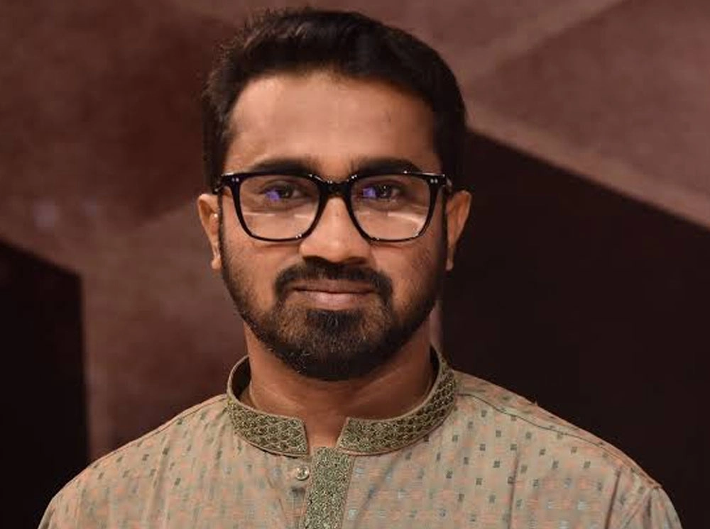 যে কারণে নাহিদ ইসলামের পদত্যাগ চাইলেন রাশেদ খাঁন