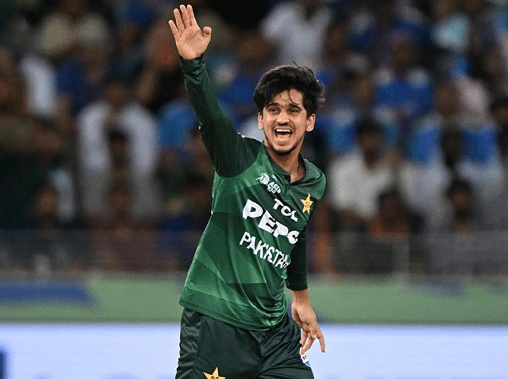 সিরিজের মাঝপথেই পাকিস্তান দল ছাড়ছেন সাইম আইয়ুব, কেন হঠাৎ এই সিদ্ধান্ত