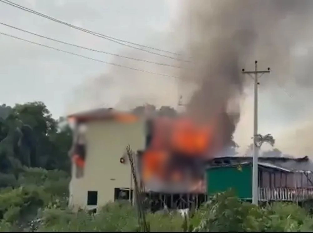 কক্সবাজারের ইনানীতে রিসোর্টে আগুন, নিহত অন্তত ৫