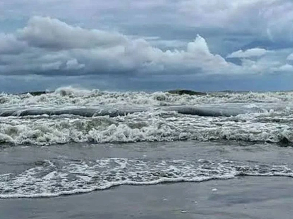 গভীর নিম্নচাপ থেকে ঘূর্ণিঝড়, বৃষ্টি হতে পারে তিন বিভাগে