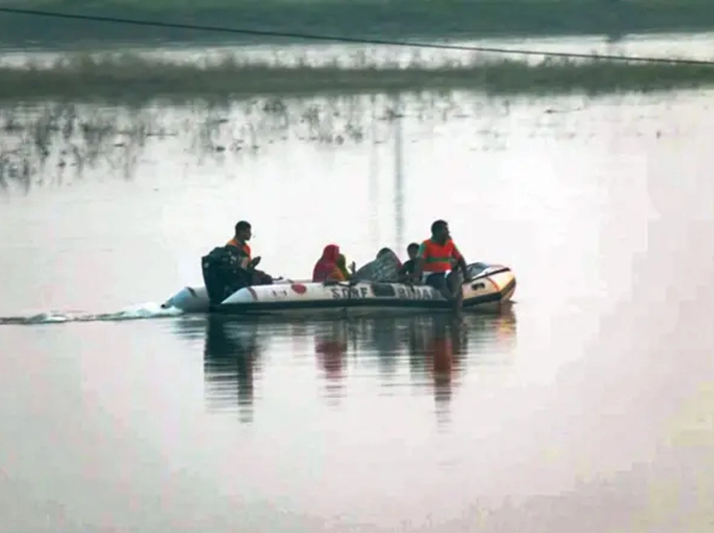 ভারতে বিহারের নৌকাডুবিতে ১৩ শিশুর মৃত্যু