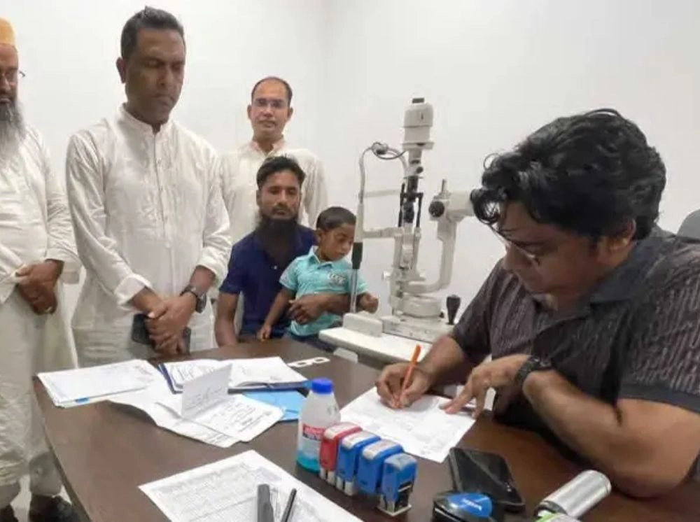 বগুড়ার শিশু আবু বক্করের চিকিৎসার দায়িত্ব নিলেন প্রধানমন্ত্রী