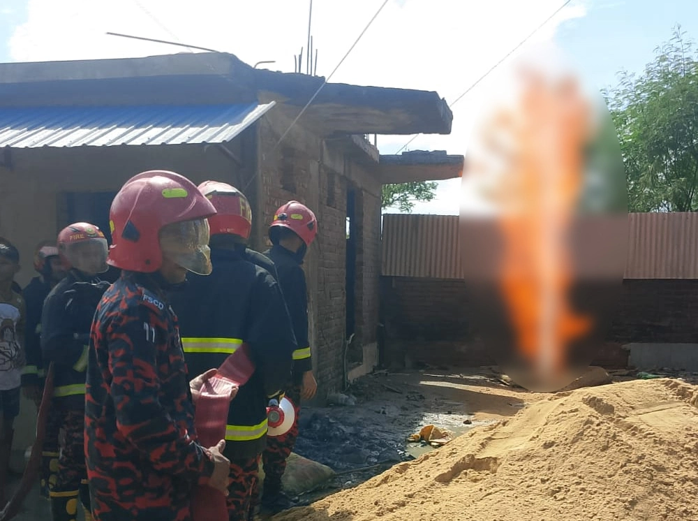 উখিয়ায় গ্যাসের আগুন: জননিরাপত্তায় ১৪৪ ধারা জারি