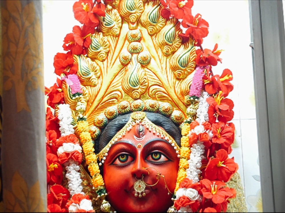 যে গ্রামে ‘দুর্গা’ নিজে এসেছেন, ২৬ বছরের অলৌকিক ইতিহাস