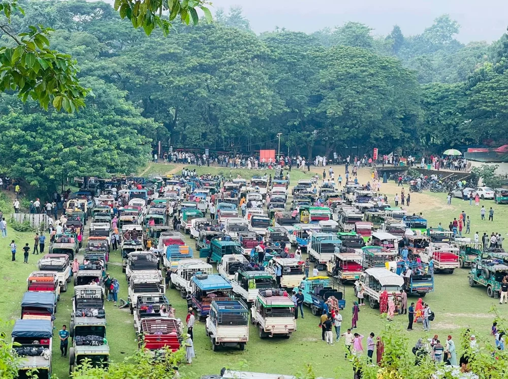 ১৩ অক্টোবরের মধ্যে পর্যটকদের সাজেক ছাড়ার নির্দেশ