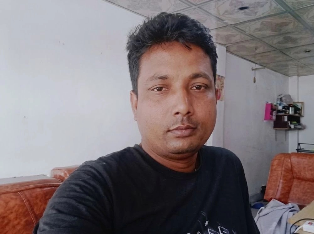পূজার ছুটিতে বাড়ি ফেরা হলো না হিটলারের, সড়ক দুর্ঘটনায় মৃত্যু