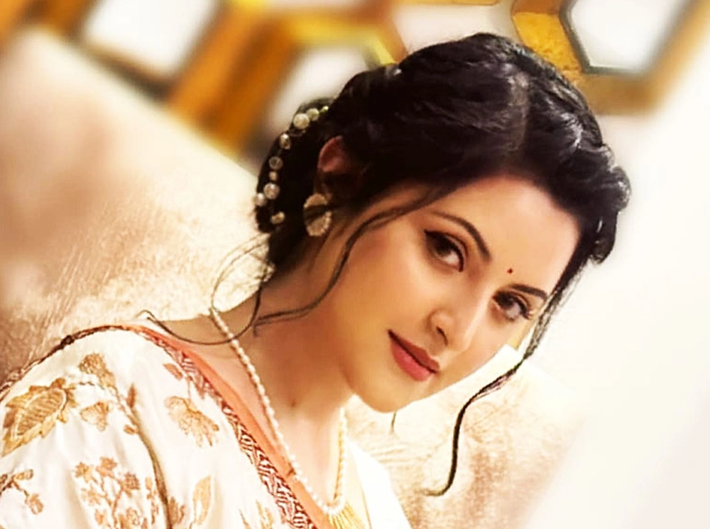 জন্মদিনে শিউলি ফুল পাঠানো ব্যক্তির পরিচয় নিয়ে যা বললেন পরীমণি