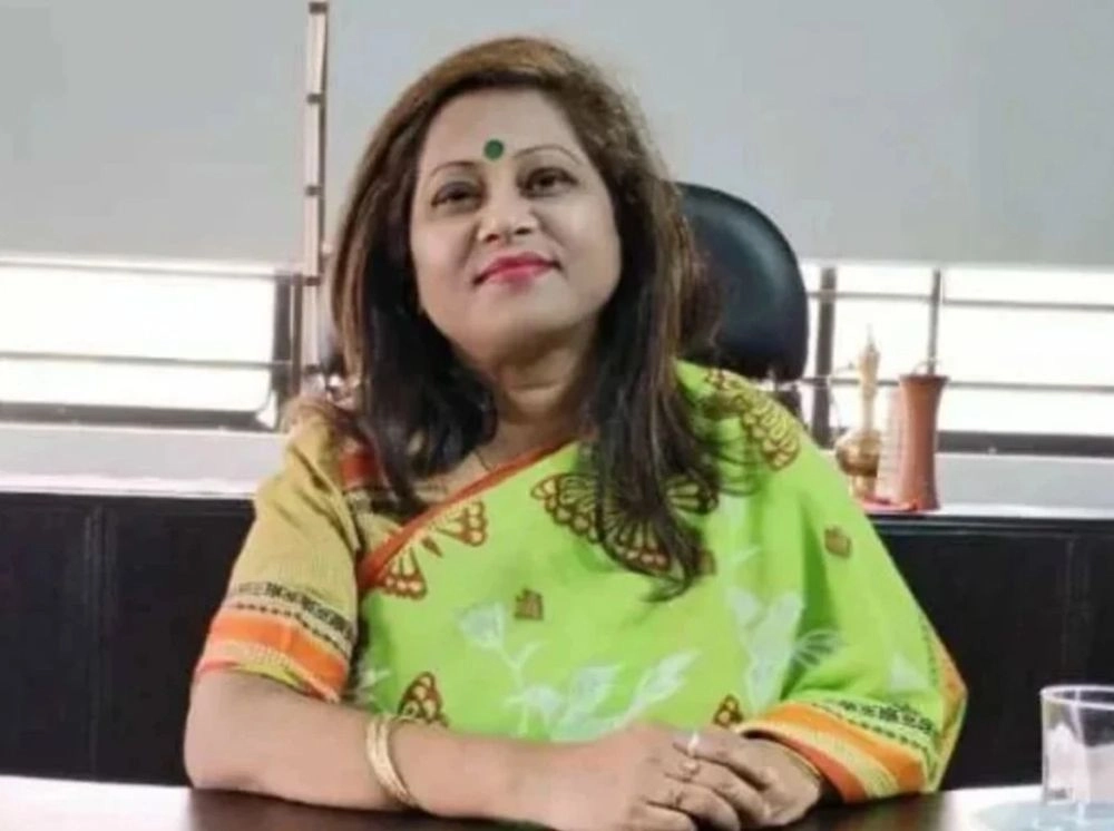 ঢাকা বিশ্ববিদ্যালয়ের অধ্যাপক জিনাত হুদা সাময়িক বরখাস্ত