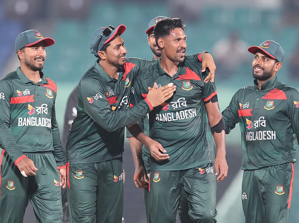 বড় হারে চাপে বাংলাদেশ, ফাইনালে উঠতে এখন যে সমীকরণ