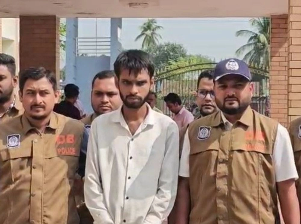 বিএনপির মনোনয়ন দেওয়ার আশ্বাসে প্রতারণা, সাবেক ছাত্রলীগ নেতা গ্রেফতার