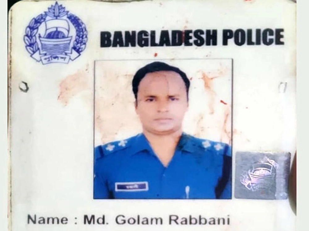 সড়ক দুর্ঘটনায় প্রাণ গেলো পুলিশ সদস্যের