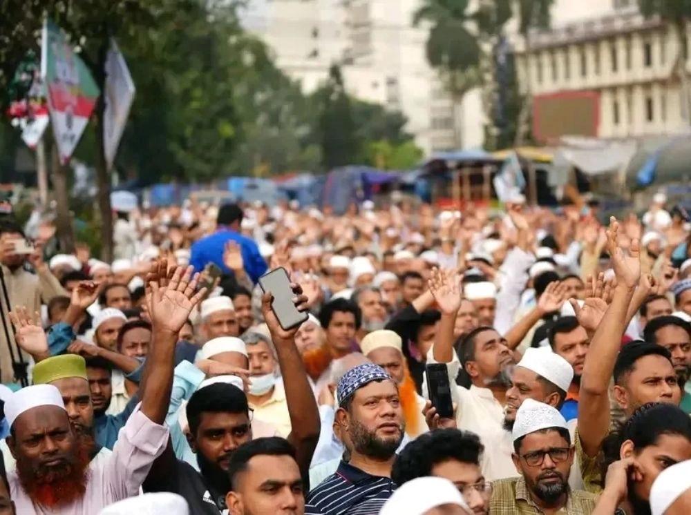 ঢাকা থেকে খুলনা-কুষ্টিয়ার পথে ১১ দলীয় ঐক্যের লংমার্চ শুরু