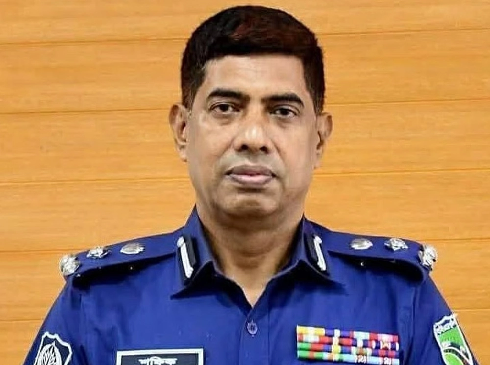 প্রতিমন্ত্রী ইশরাকের অস্ত্র প্রদর্শনের ঘটনা তদন্ত করছে পুলিশ