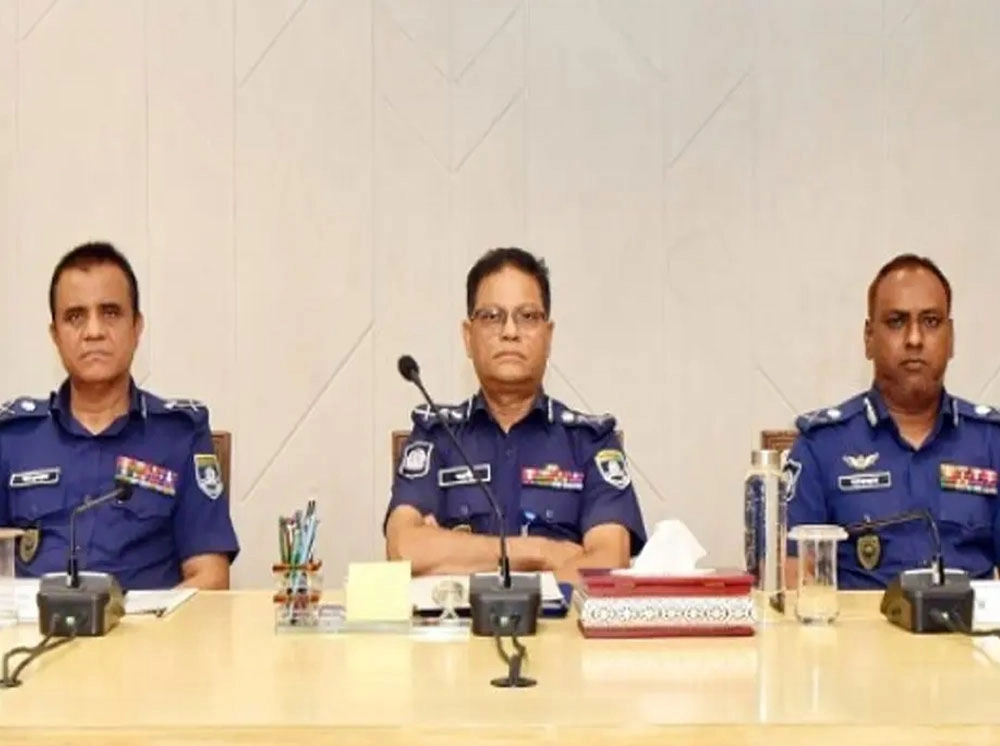 চ্যালেঞ্জ মোকাবিলা করে পুলিশকে দায়িত্ব পালন করতে হবে : আইজিপি