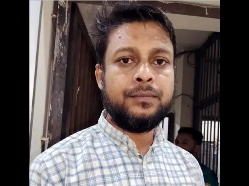 রাজধানীতে কার্যক্রম নিষিদ্ধ আ.লীগ নেতা গ্রেফতার