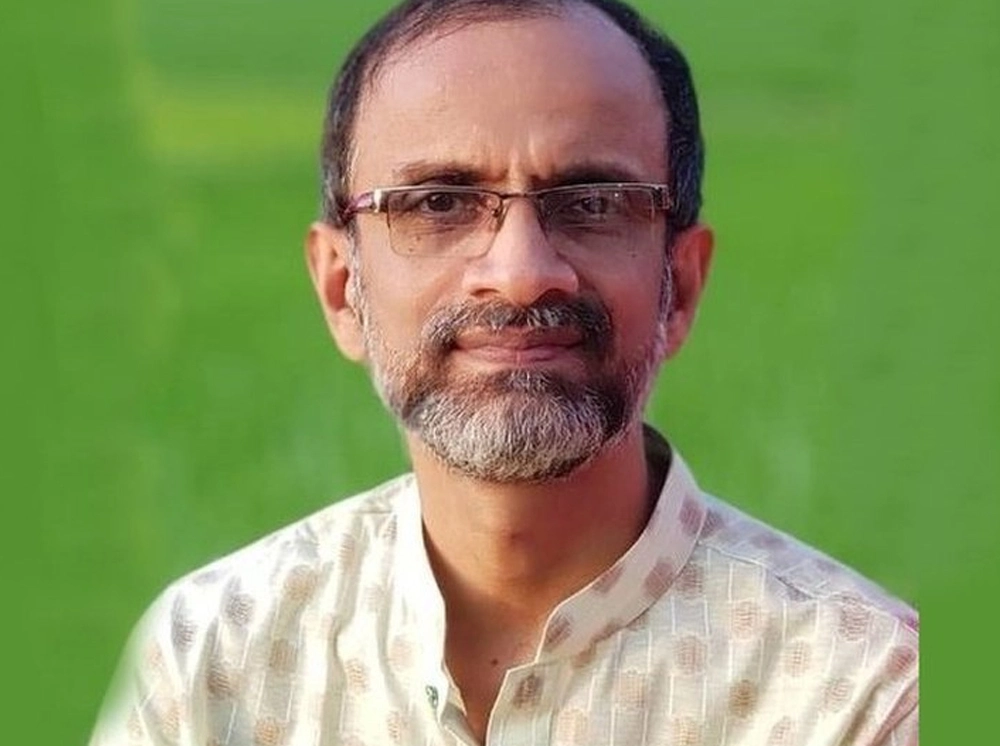 বাবা তার কন্যাকে পশু থেকে রক্ষা করতে মেগাটনের থাপ্পড় মারার ক্ষমতা রাখে