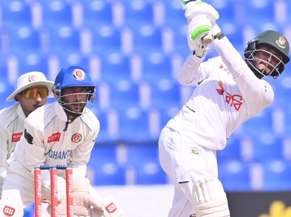 ৩১৬ রানে ৮ উইকেট হারিয়ে দিন শেষ বাংলাদেশের