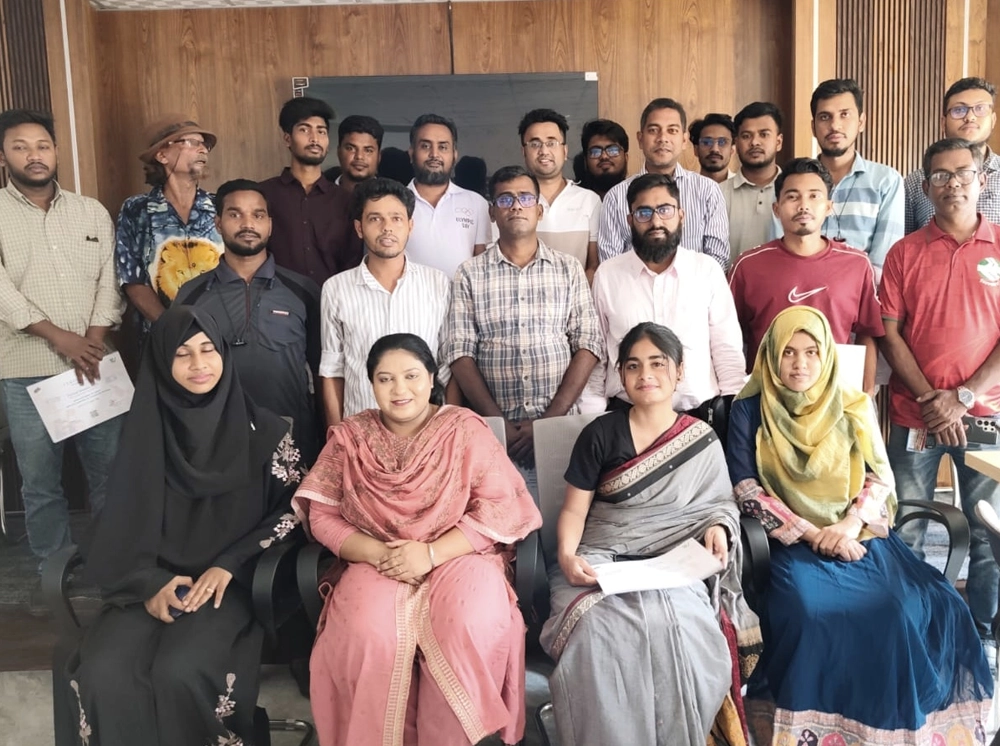 খুলনায় এআই ও আধুনিক নিউজরুম ব্যবস্থাপনায় সাংবাদিকদের প্রশিক্ষণ