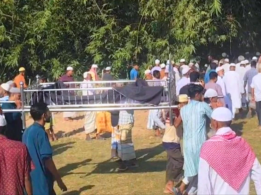 পাওনা টাকার দাবিতে লাশ দাফনে বাধা