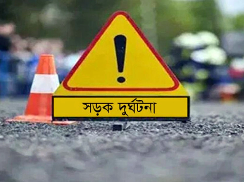 রাজধানীতে সড়ক বিভাজকে অটোরিকশার ধাক্কা, চালকের মৃত্যু