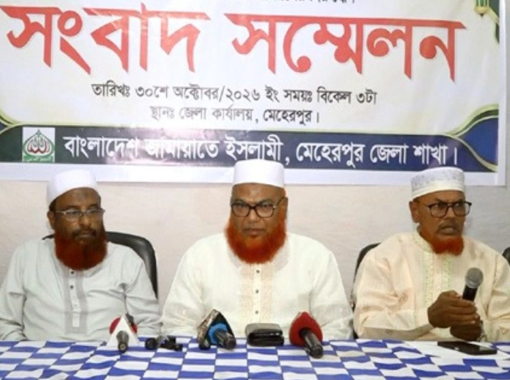 চাঁদা না দিলে করা হয় মারধর, থানায় গেলেও নেওয়া হয় না মামলা