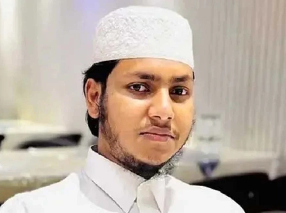 প্রয়োজনে সব মাহফিল বন্ধ করব, তবু ঈমান বিক্রি করব না: তাশরীফ