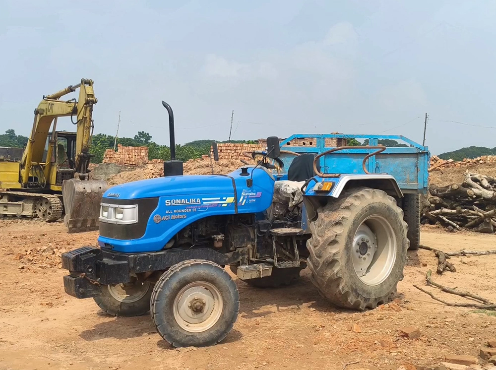 শৈলকুপায় ট্রাক্টর চাপায় মাদ্রাসা ছাত্রের মৃত্যু