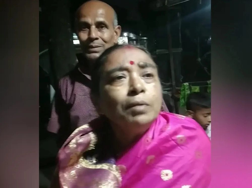 ফ্যামিলি কার্ড দেওয়ার কথা বলে নারীর স্বর্ণের চেইন ছিনতাই