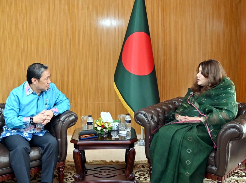 ঢাকা-জাকার্তা সরাসরি ফ্লাইট চান ইন্দোনেশিয়ার মন্ত্রী