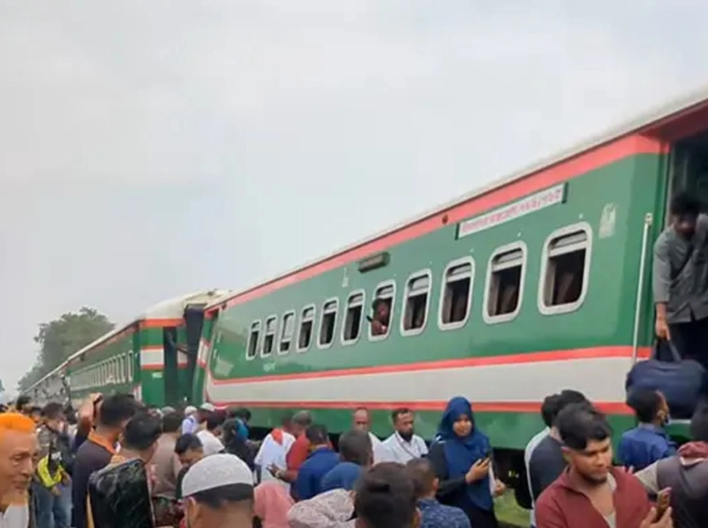 ঢাকার সাথে উত্তরবঙ্গের রেল চলাচল বন্ধ