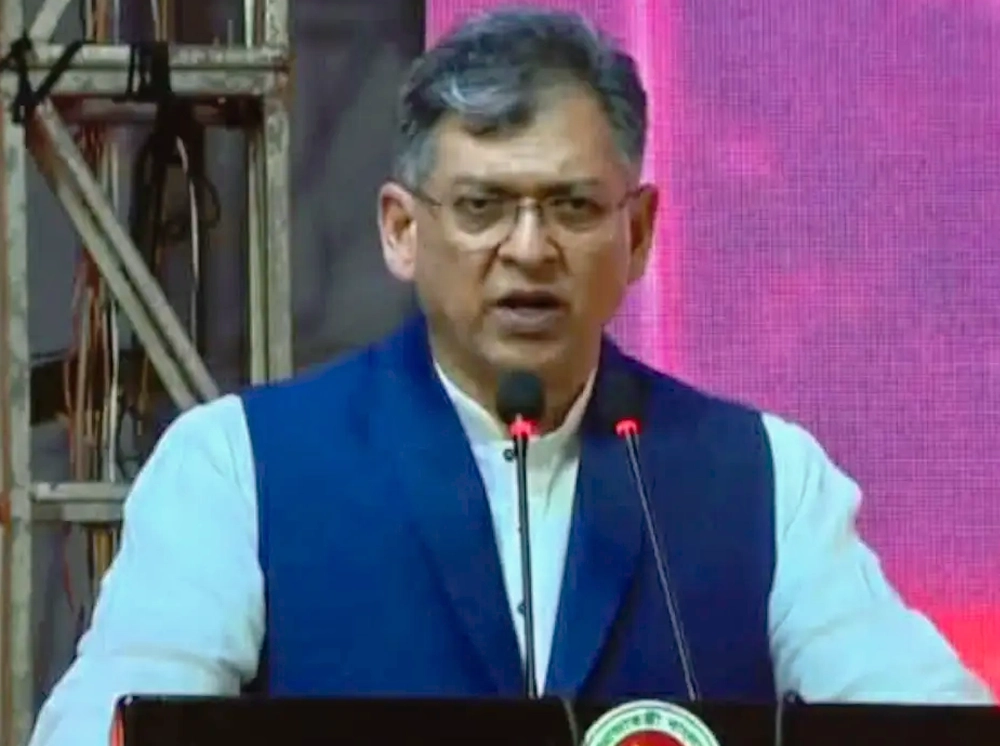 সনাতন ধর্মাবলম্বীদের ‘ভোটব্যাংক’ হিসেবে ব্যবহার না করার আহ্বান স্বরাষ্ট্রমন্ত্রীর