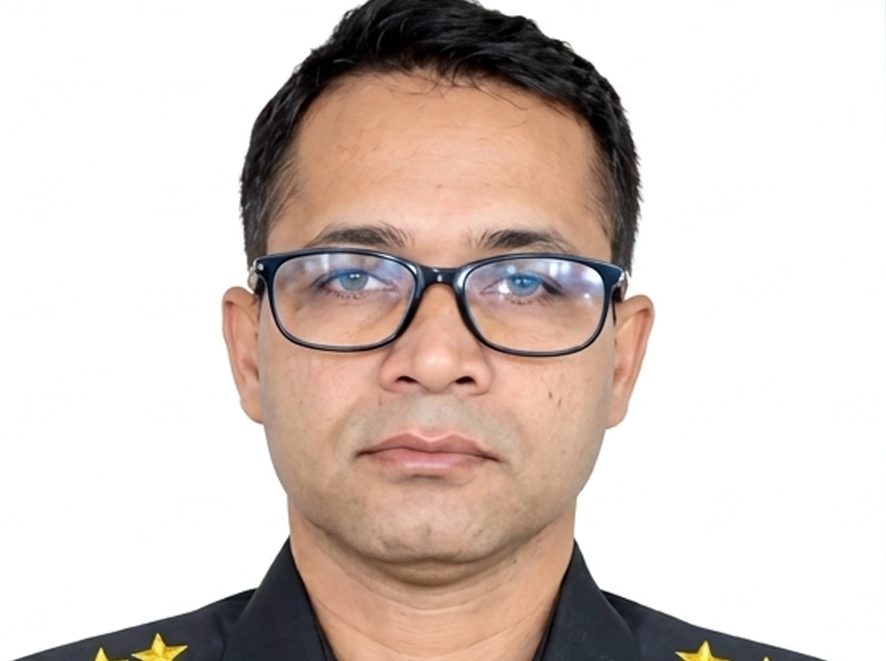 কোটি টাকা আত্মসাৎ করে জেলার বরখাস্ত