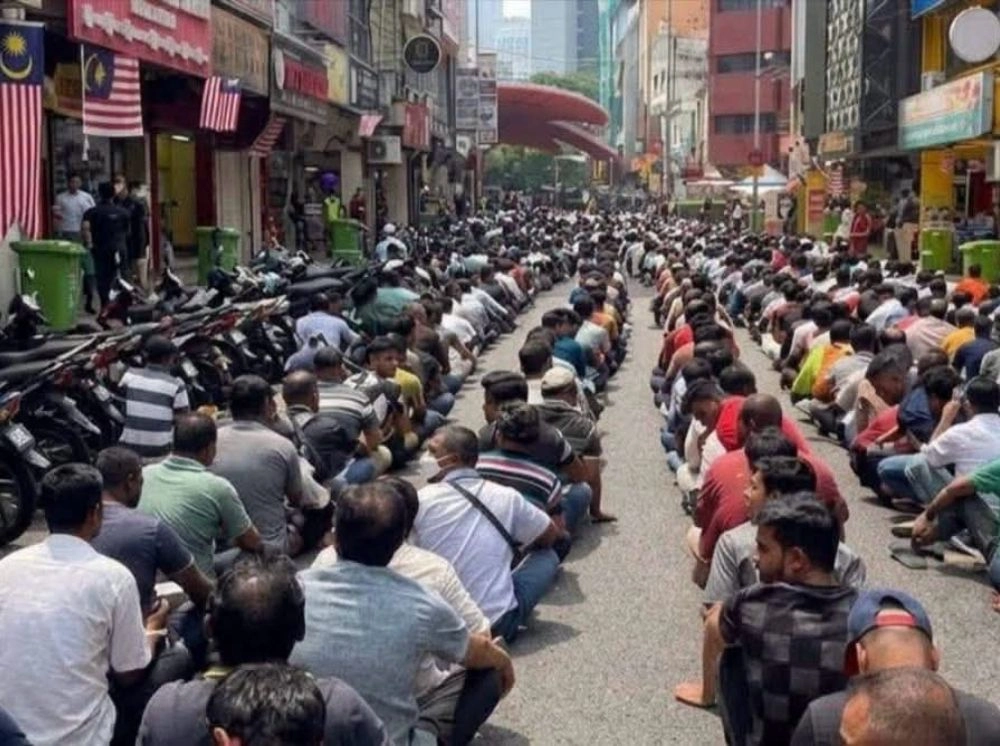 মালয়েশিয়ায় অবৈধ অভিবাসী ধরতে দেশজুড়ে বড় অভিযানের প্রস্তাব