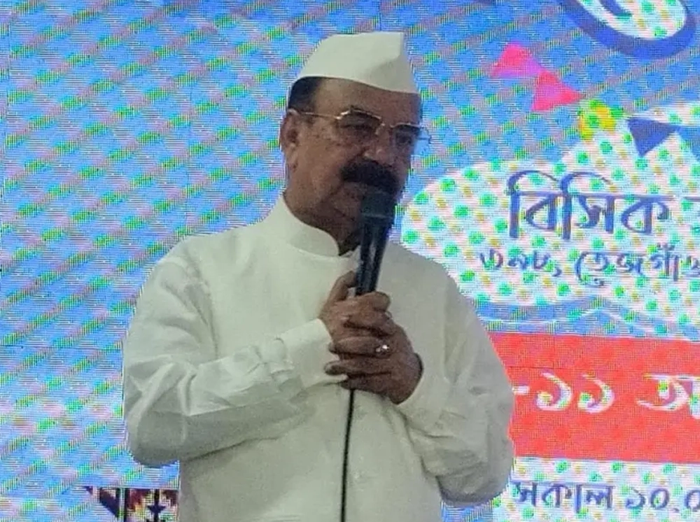সরকারি কর্মকর্তাদের আমলাতান্ত্রিক মানসিকতা থেকে বেরিয়ে আসতে হবে: গয়েশ্বর