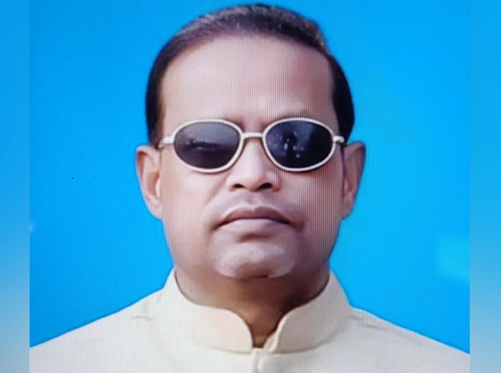 আশুলিয়ায় মদ্যপ অবস্থায় প্রধান শিক্ষকের নাচের ভিডিও ভাইরাল