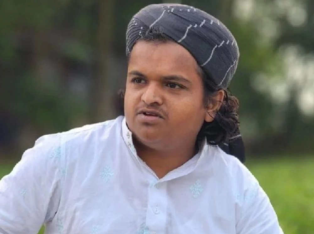 ডাকাতের কবলে রফিকুল ইসলাম মাদানী