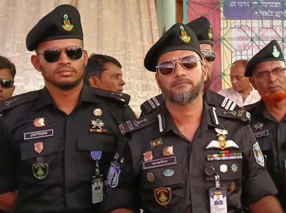 দূর্গাপূজায় কোন ধরনের নাশকতার আশঙ্কা নেই: এসআরবি-৯ এর অধিনায়ক