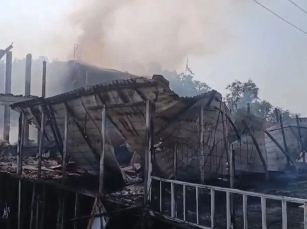 কক্সবাজারে রিসোর্টে আগুনে নিহত বেড়ে ১০