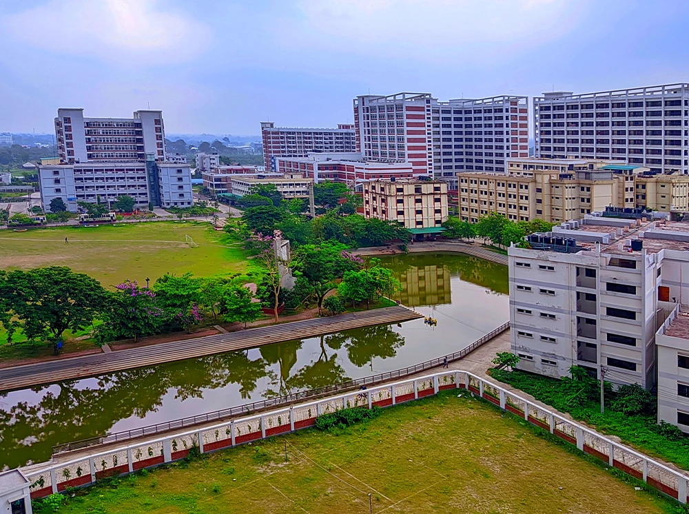 পাবিপ্রবির সমাজকর্ম বিভাগের এক শিক্ষকের কাঁধে ৬৫ শিক্ষার্থী