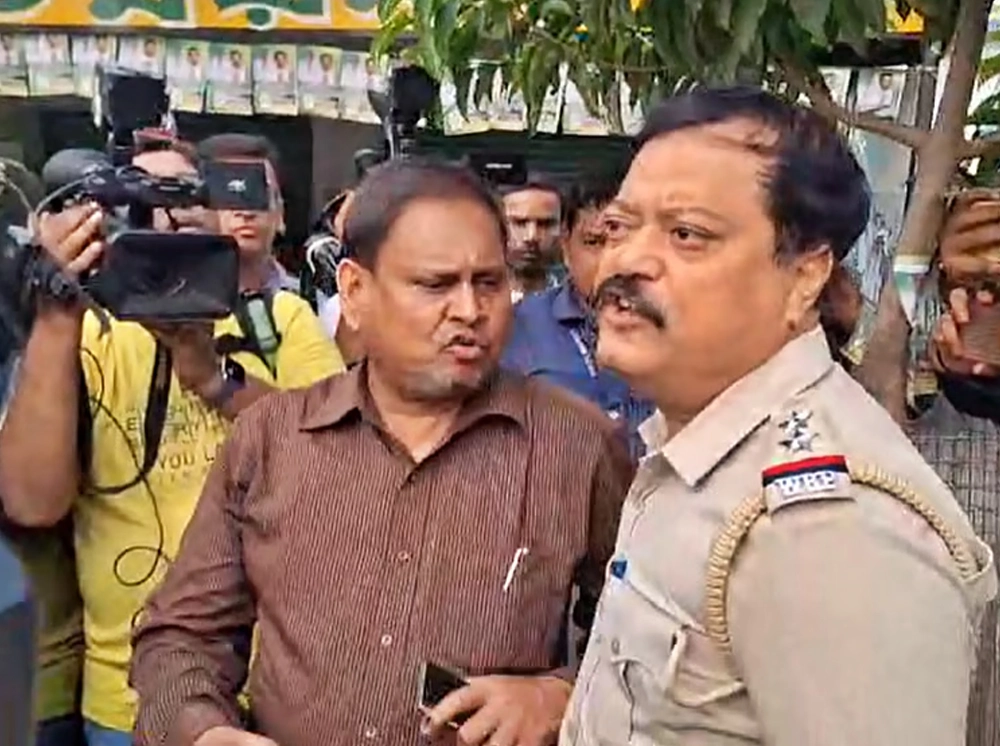 পশ্চিমবঙ্গে বাবরি মসজিদের মূল উদ্যোক্তা হুমায়ুন কবীর গ্রেফতার