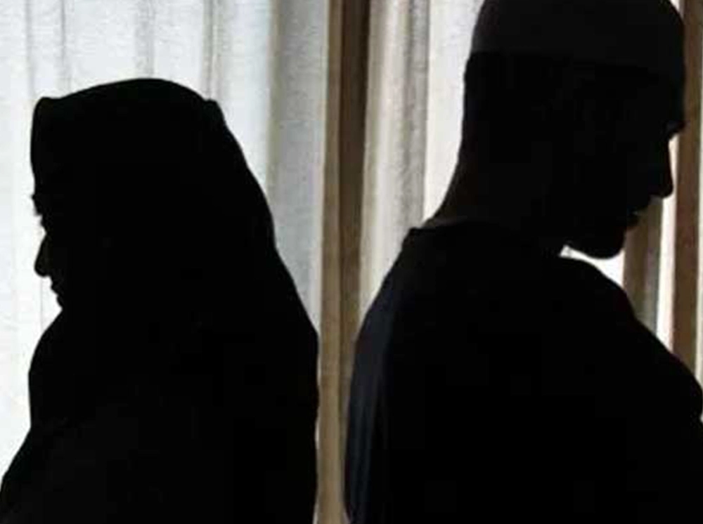 ইসলামে স্বামী কর্তৃক স্ত্রীকে তালাকের বিধান