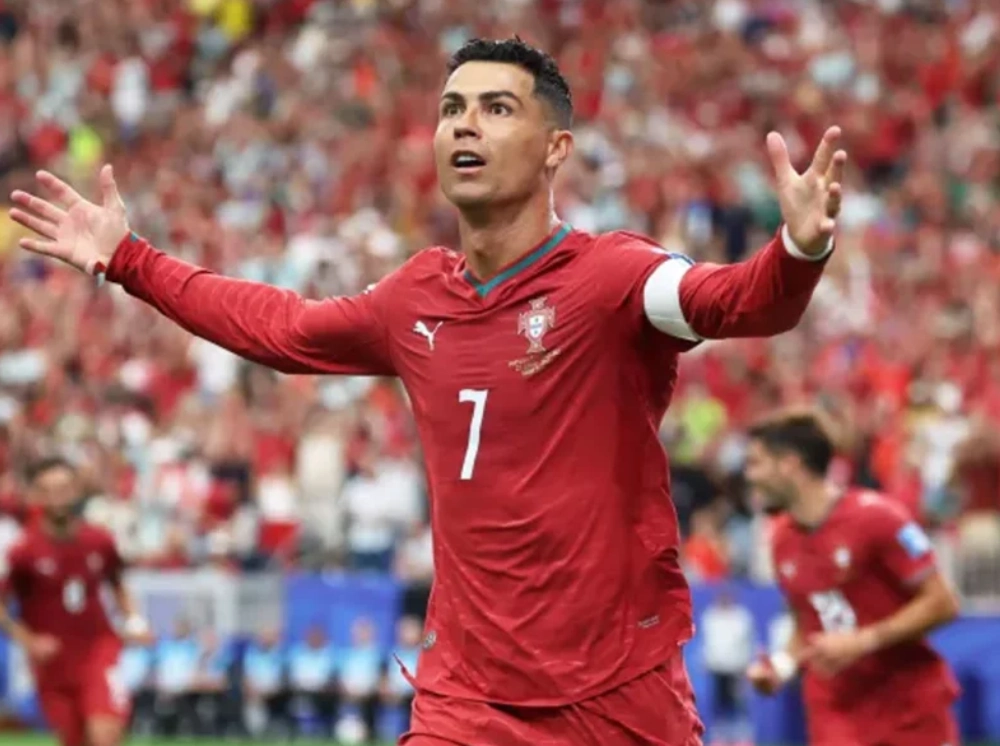 নিষিদ্ধ হলেন ক্রিস্টিয়ানো রোনালদো