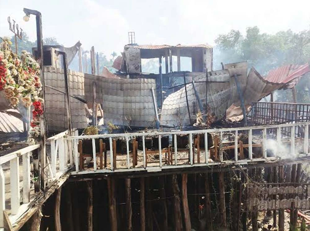 ভয়াবহ আগুনে প্রাণ হারানো ১০ পর্যটকের লাশ মর্গে