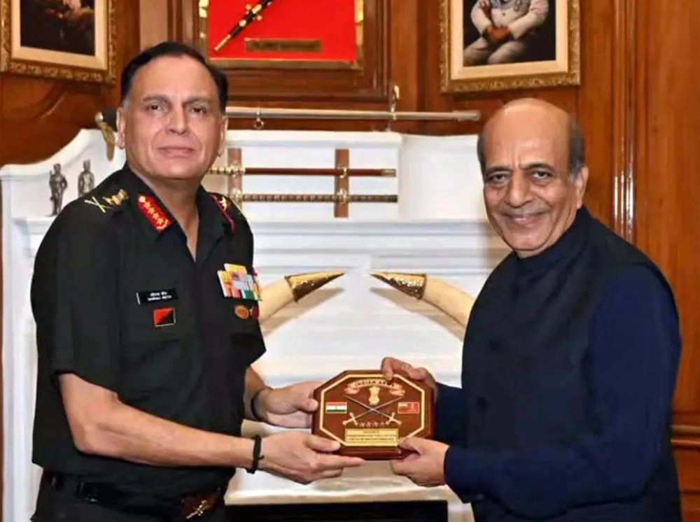 বাংলাদেশের প্রতিরক্ষা ইস্যুতে ভারতীয় সেনাপ্রধানের সাথে ত্রিবেদীর সাক্ষাৎ